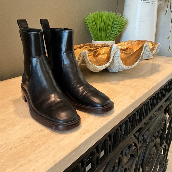 TORY BURCH CHELSEA BOOT - Picture 1 of 6